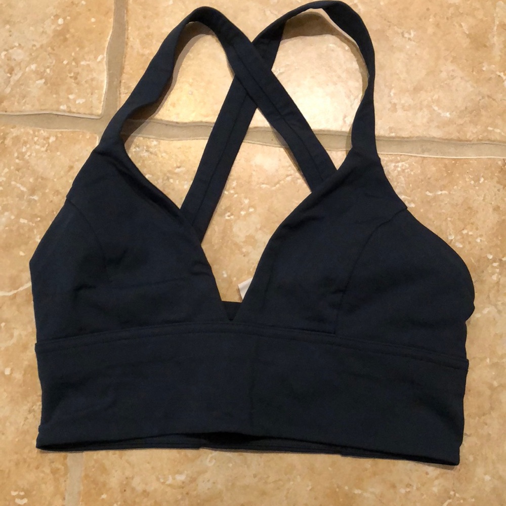 Brand New lululemon sports bra - Picture 2 of 3
